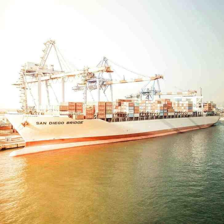 Wie k&ouml;nnen die Logistikkosten f&uuml;r den Export von Krankenhausbetten um 30 % gesenkt werden? Eine Fallstudie zum LCL-Versand und zum modularen Design